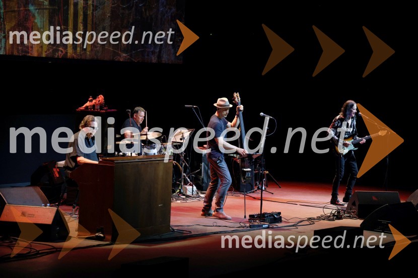  Chris Minh Doky, basist;  Robben Ford, kitaristRobben Ford in Chris Minh Doky, Ljubljana Festival