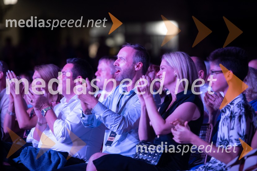  Mladen Delin, direktor festivala Arsana;  Ana Delin, pevka, Vox ArsanaMaksim Mrvica na Festivalu Arsana