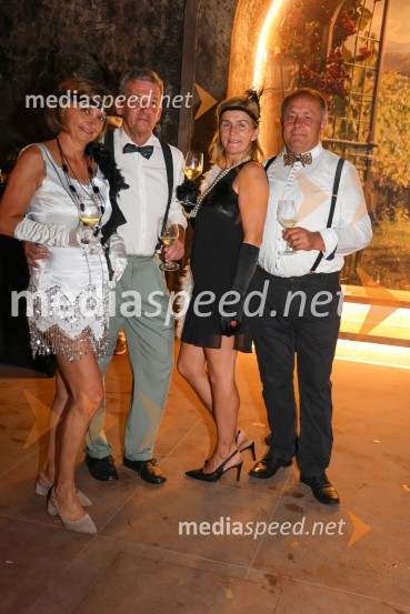  ... ;  ... ;  Ana Hlebec, vrtnarstvo Hlebec;  Simon Hlebec, vrtnarstvo HlebecOtvoritev dvorane v Vinagu v slogu Velikega Gatsbyja