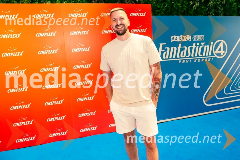  Pero MartićVečer superjunakov s filmom Fantastični 4: prvi koraki v Cineplexx Ljubljana