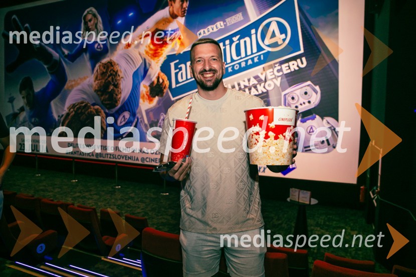  Pero MartićVečer superjunakov s filmom Fantastični 4: prvi koraki v Cineplexx Ljubljana