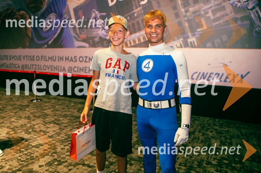  ... ;  Matic  Gaiser, cosplayer, costumerVečer superjunakov s filmom Fantastični 4: prvi koraki v Cineplexx Ljubljana