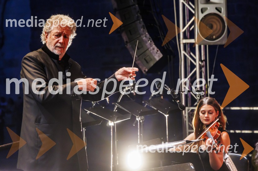  Alfredo Barchi, dirigentOperni večer na Titovem trgu v Kopru