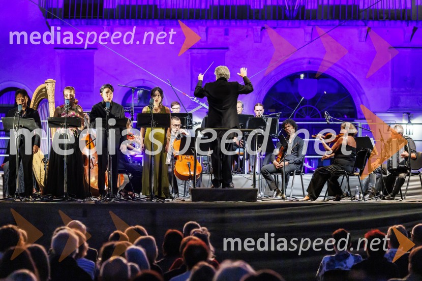 Operni večer na Titovem trgu v Kopru