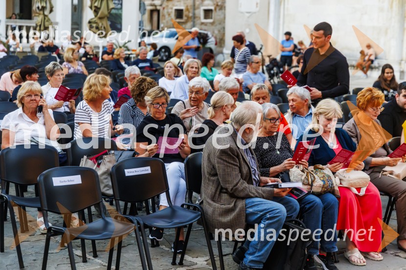 Operni večer na Titovem trgu v Kopru