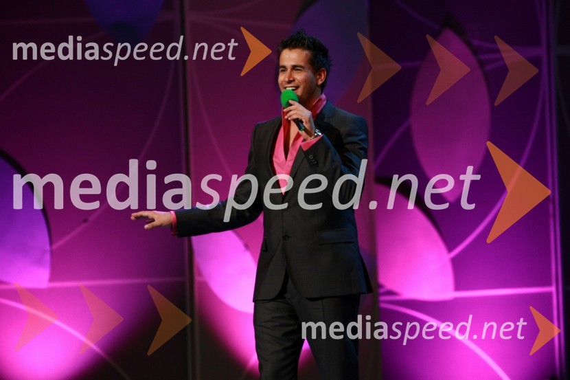 Domen Kumer, zmagovalec 40. Festivala narečne popevke 200940. Festival narečnih popevk 2009