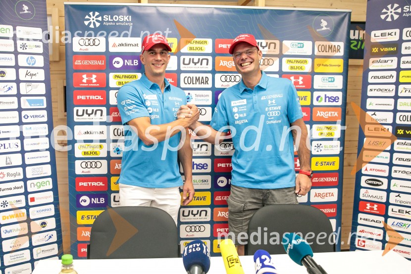  Žan Kranjec, smučar;  Miha Verdnik, vodja panoge za alpsko smučanje na SZSNovinarska konferenca Žana Kranjca in trenerja Mihe Verdnika