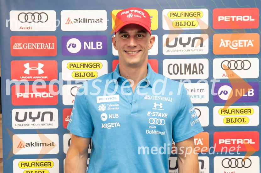  Žan Kranjec, smučarNovinarska konferenca Žana Kranjca in trenerja Mihe Verdnika