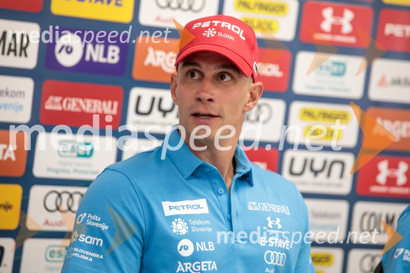  Žan Kranjec, smučarNovinarska konferenca Žana Kranjca in trenerja Mihe Verdnika