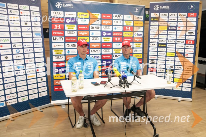  Žan Kranjec, smučar;  Miha Verdnik, vodja panoge za alpsko smučanje na SZSNovinarska konferenca Žana Kranjca in trenerja Mihe Verdnika