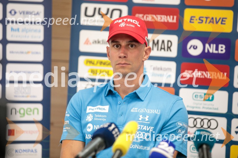  Žan Kranjec, smučarNovinarska konferenca Žana Kranjca in trenerja Mihe Verdnika