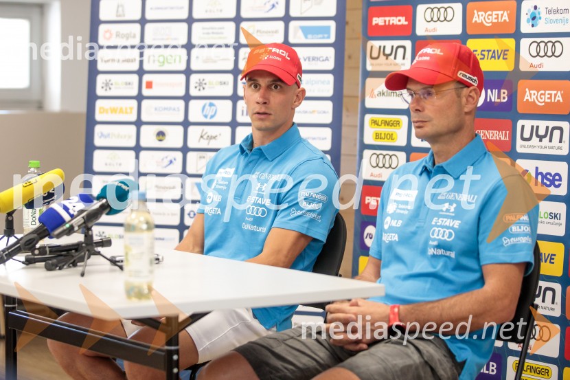  Žan Kranjec, smučar;  Miha Verdnik, vodja panoge za alpsko smučanje na SZSNovinarska konferenca Žana Kranjca in trenerja Mihe Verdnika