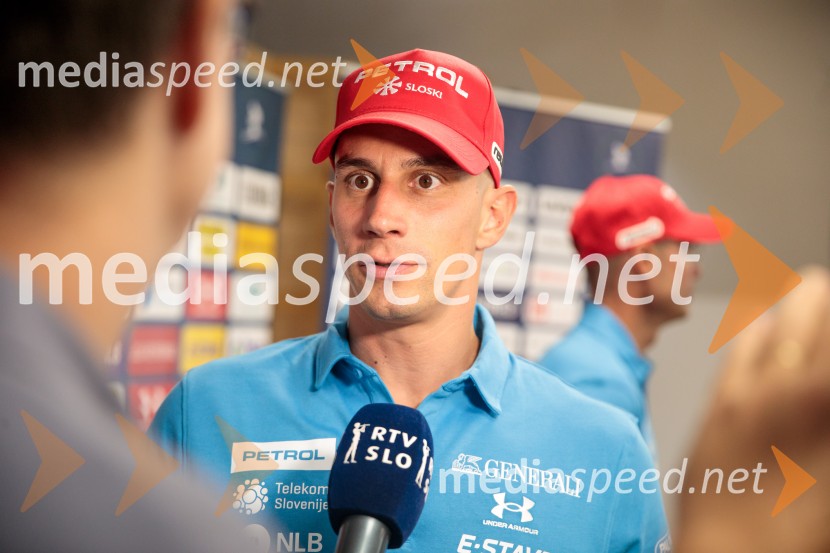  Žan Kranjec, smučarNovinarska konferenca Žana Kranjca in trenerja Mihe Verdnika