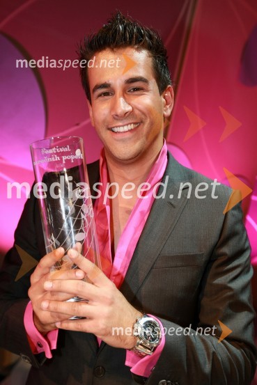 Domen Kumer, zmagovalec 40. Festivala narečne popevke 200940. Festival narečnih popevk 2009