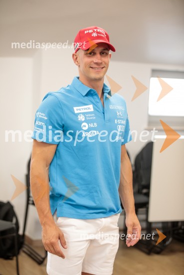  Žan Kranjec, smučarNovinarska konferenca Žana Kranjca in trenerja Mihe Verdnika