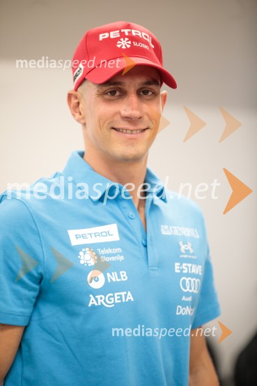  Žan Kranjec, smučarNovinarska konferenca Žana Kranjca in trenerja Mihe Verdnika