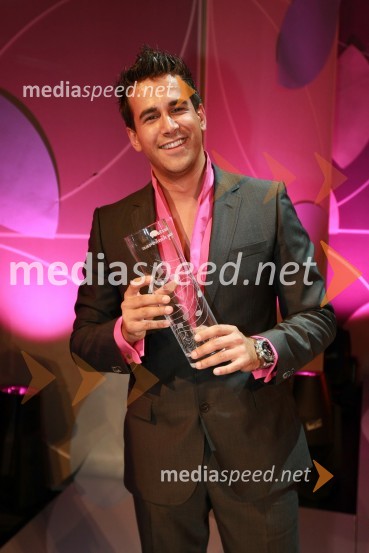 Domen Kumer, zmagovalec 40. Festivala narečne popevke 200940. Festival narečnih popevk 2009