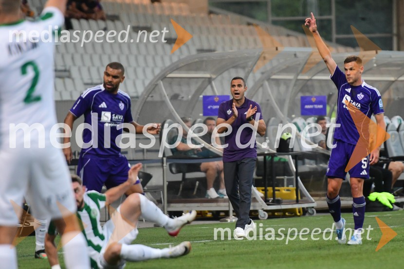 Maribor : Paks, nogomet