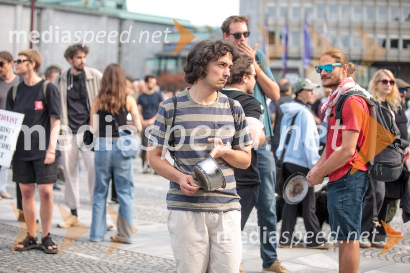 Protest civilne družbe Gaza strada, kaj dela vlada!?