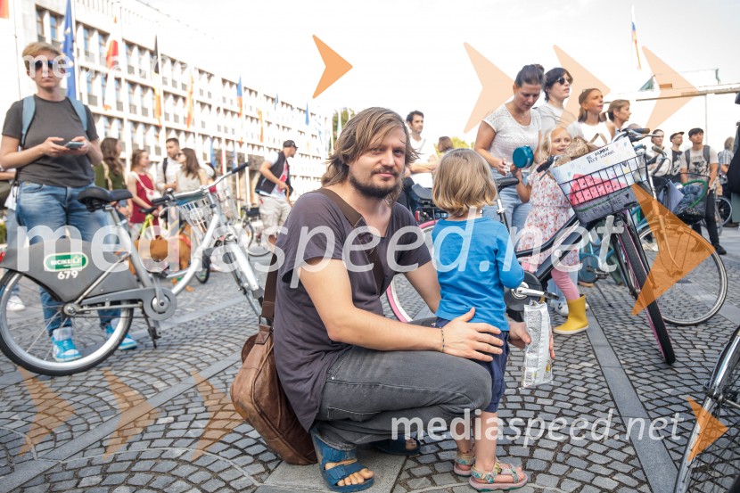Protest civilne družbe Gaza strada, kaj dela vlada!?