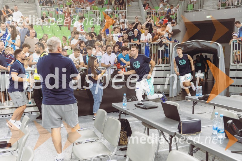 Slovenija : Nemčija, Košarka