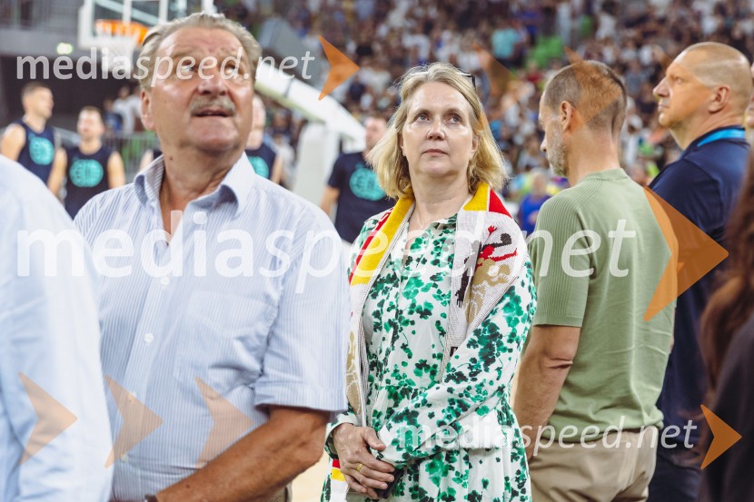 Slovenija : Nemčija, Košarka