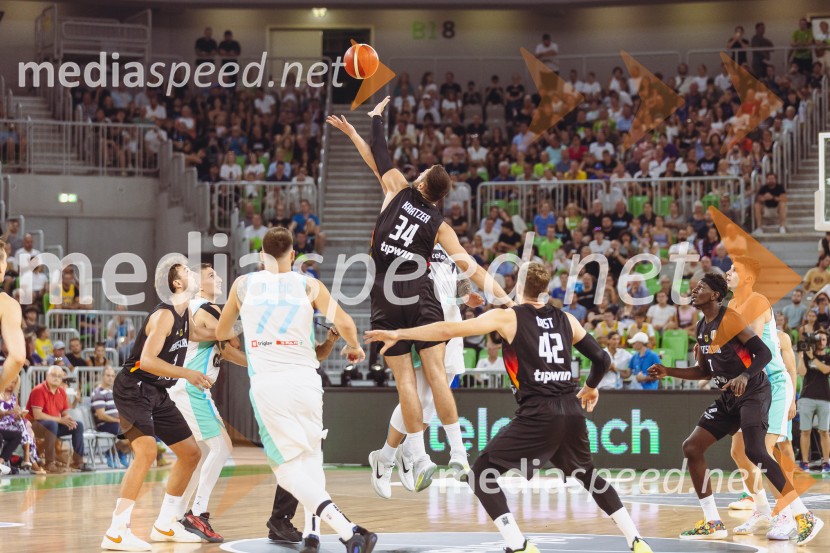 Slovenija : Nemčija, Košarka