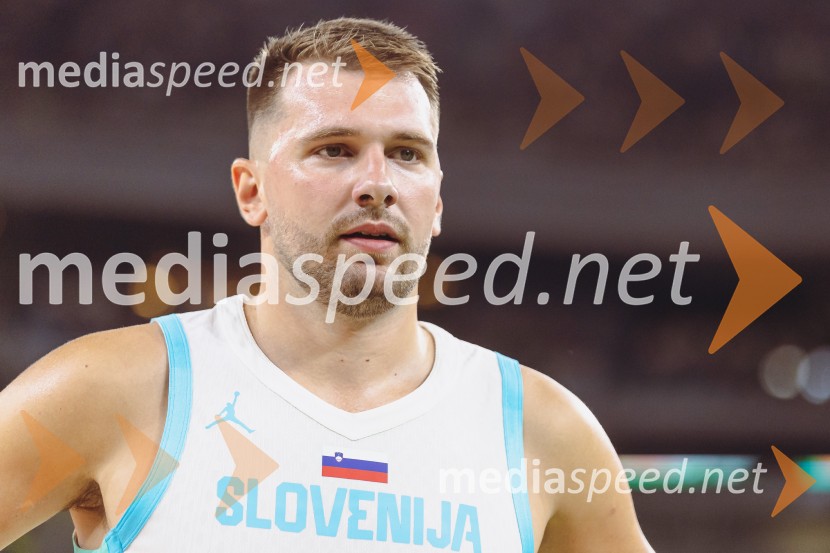  Luka  Dončić, košarkarSlovenija : Nemčija, Košarka