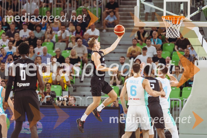 Slovenija : Nemčija, Košarka