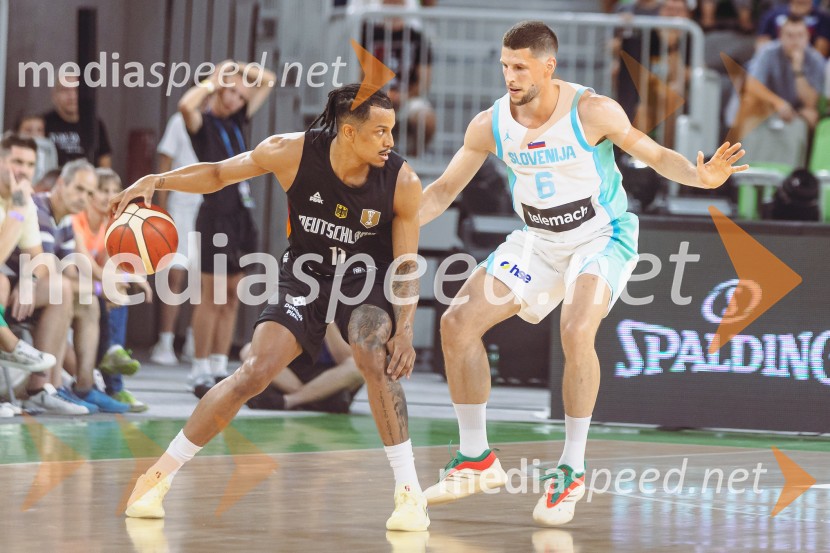  Zoran Dragić, košarkar;  Aleksej  Nikolić, košarkarSlovenija : Nemčija, Košarka