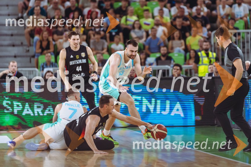  ... ;  Rok Radović, košarkarSlovenija : Nemčija, Košarka