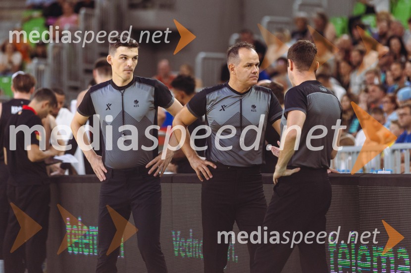 Slovenija : Nemčija, Košarka