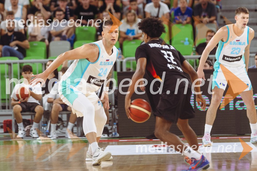  Alen Omić, košarkar;  ... Slovenija : Nemčija, Košarka