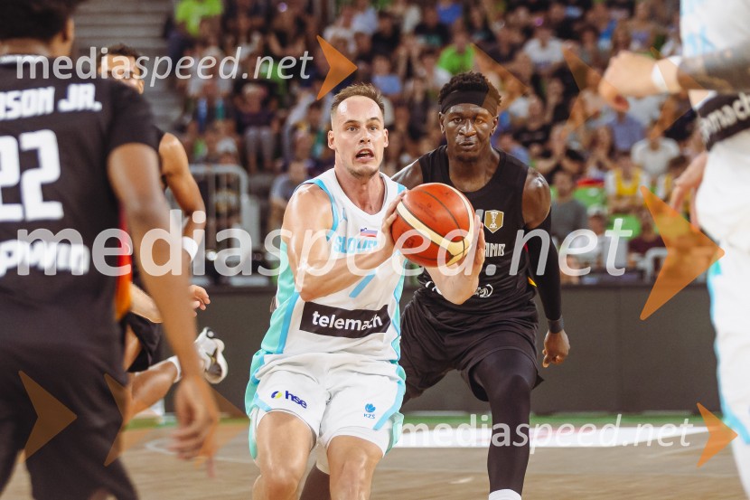  Klemen Prepelič, košarkar;  ... Slovenija : Nemčija, Košarka