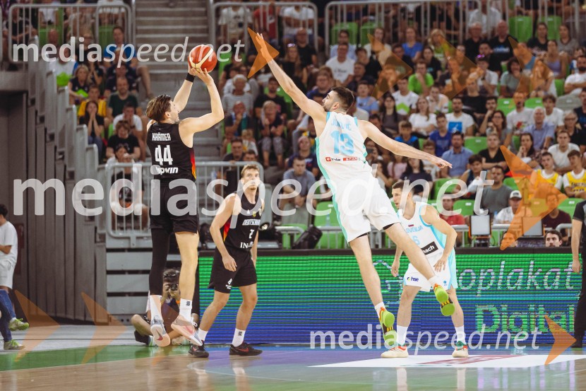 Slovenija : Nemčija, Košarka