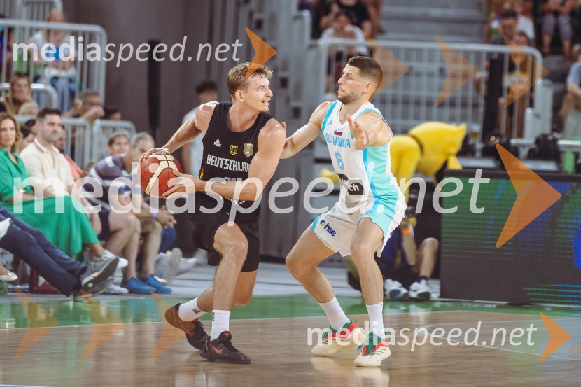  ... ;  Aleksej  Nikolić, košarkarSlovenija : Nemčija, Košarka