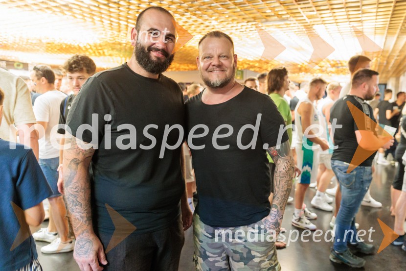 Slovenija : Nemčija, Košarka