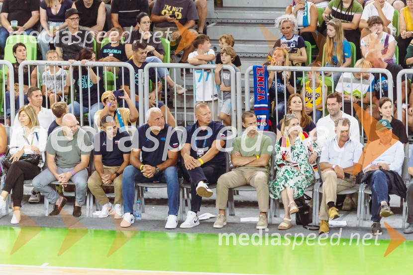 Slovenija : Nemčija, Košarka