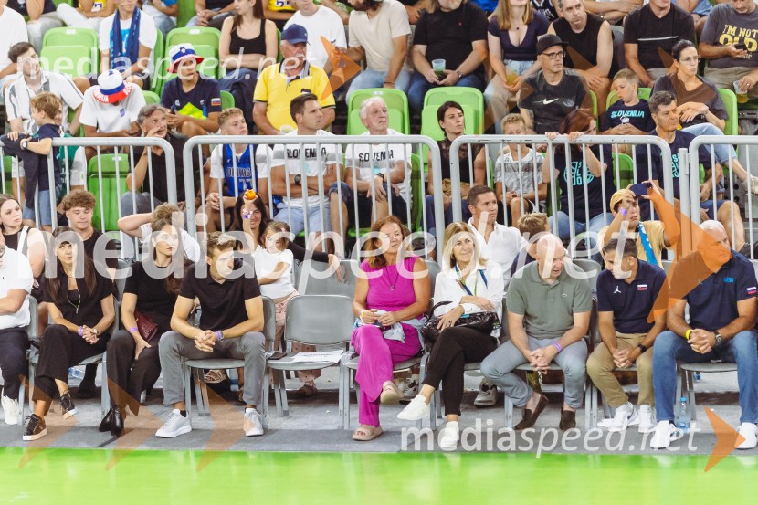 Slovenija : Nemčija, Košarka