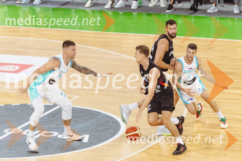 Slovenija : Nemčija, Košarka