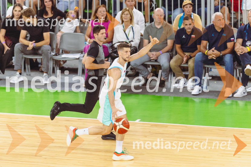 Slovenija : Nemčija, Košarka