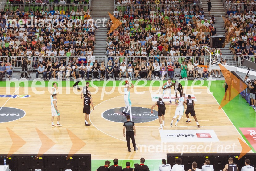 Slovenija : Nemčija, Košarka