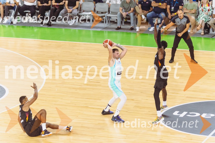 Slovenija : Nemčija, Košarka