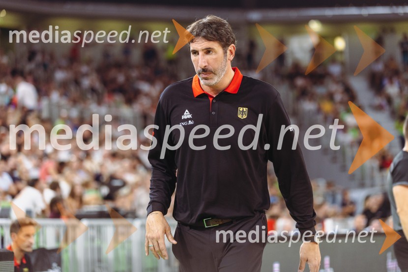  Alex Mumbru, košarkarski trenerSlovenija : Nemčija, Košarka