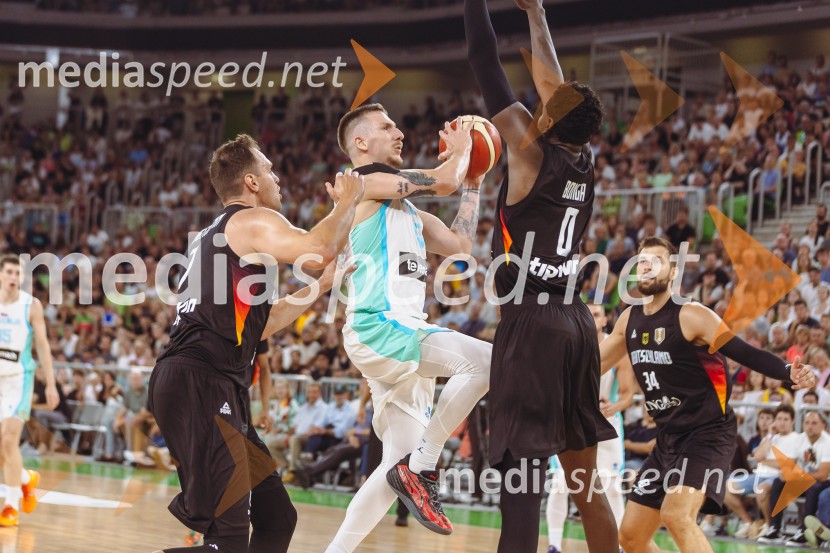 Slovenija : Nemčija, Košarka