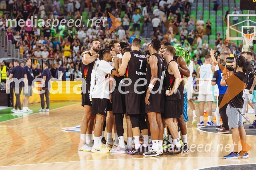 Slovenija : Nemčija, Košarka