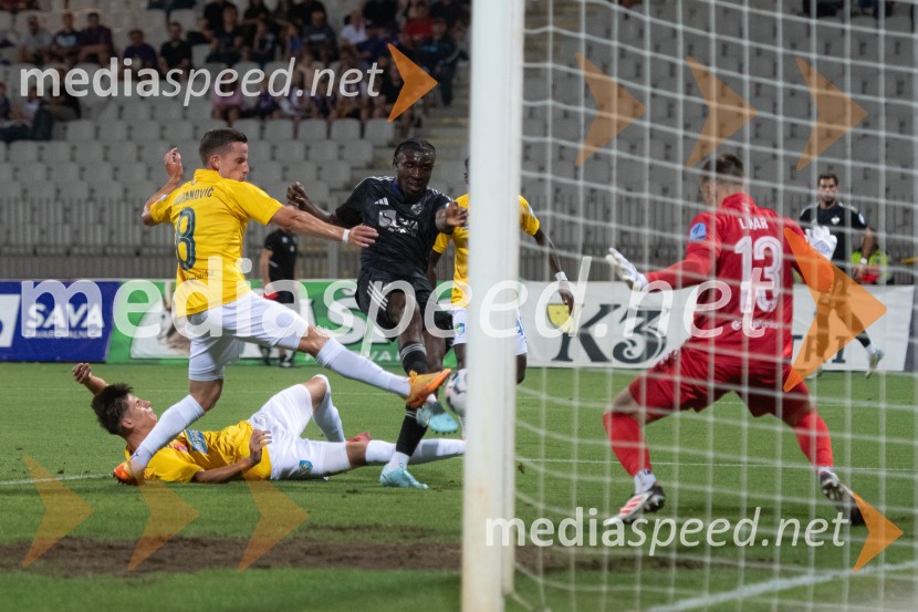 NK Maribor : NK Bravo