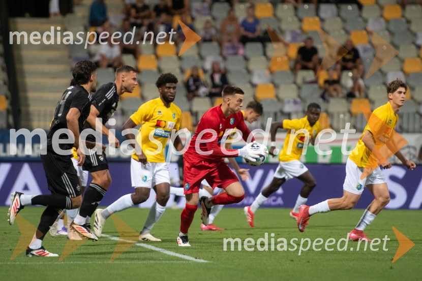 NK Maribor : NK Bravo