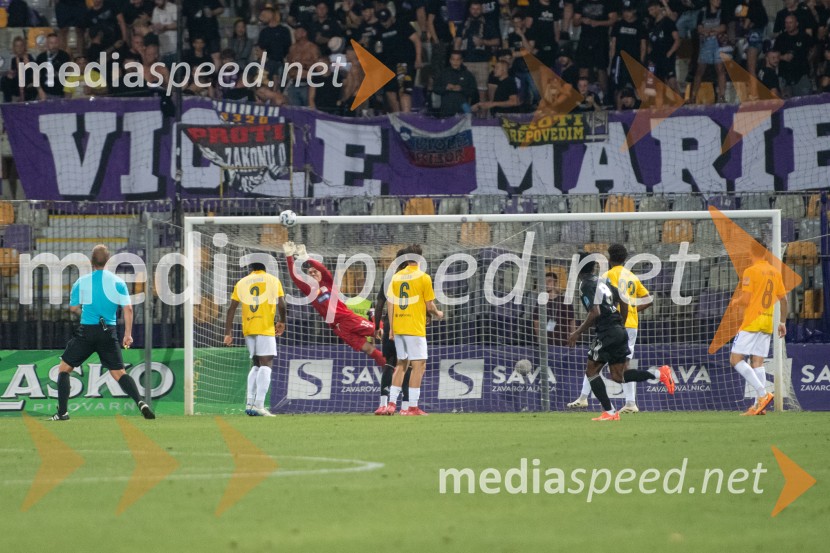 NK Maribor : NK Bravo