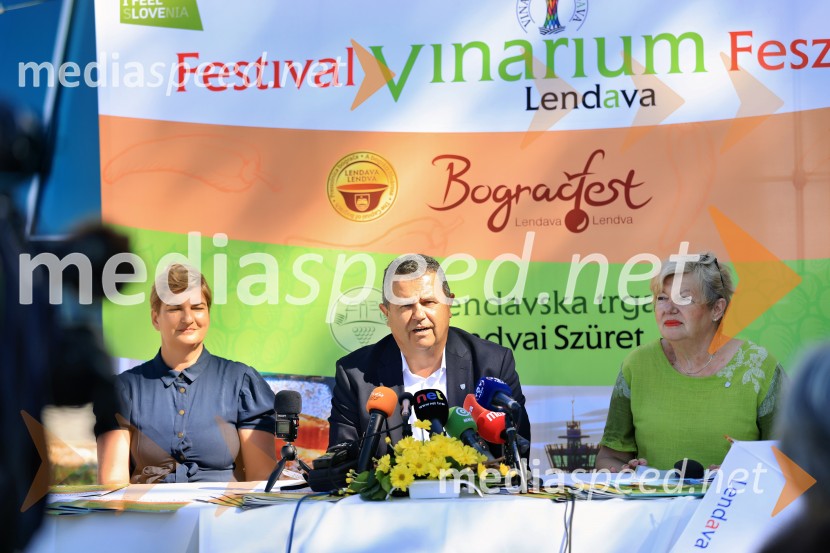  Martina  Bukovec, Zavod za turizem in razvoj Lendava;  Janez Magyar, župan, Občina Lendava;  Eva Marija Banutai, predsednica, Turistična zveza LendavaFestival Vinarium 2025, novinarska konferenca